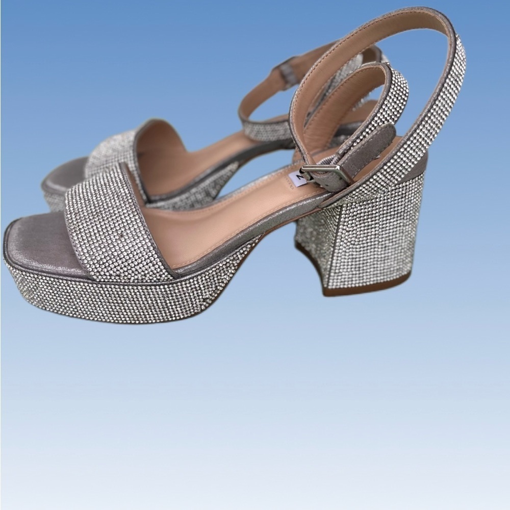 Steve Madden Silver Block Heel Sandals size 8